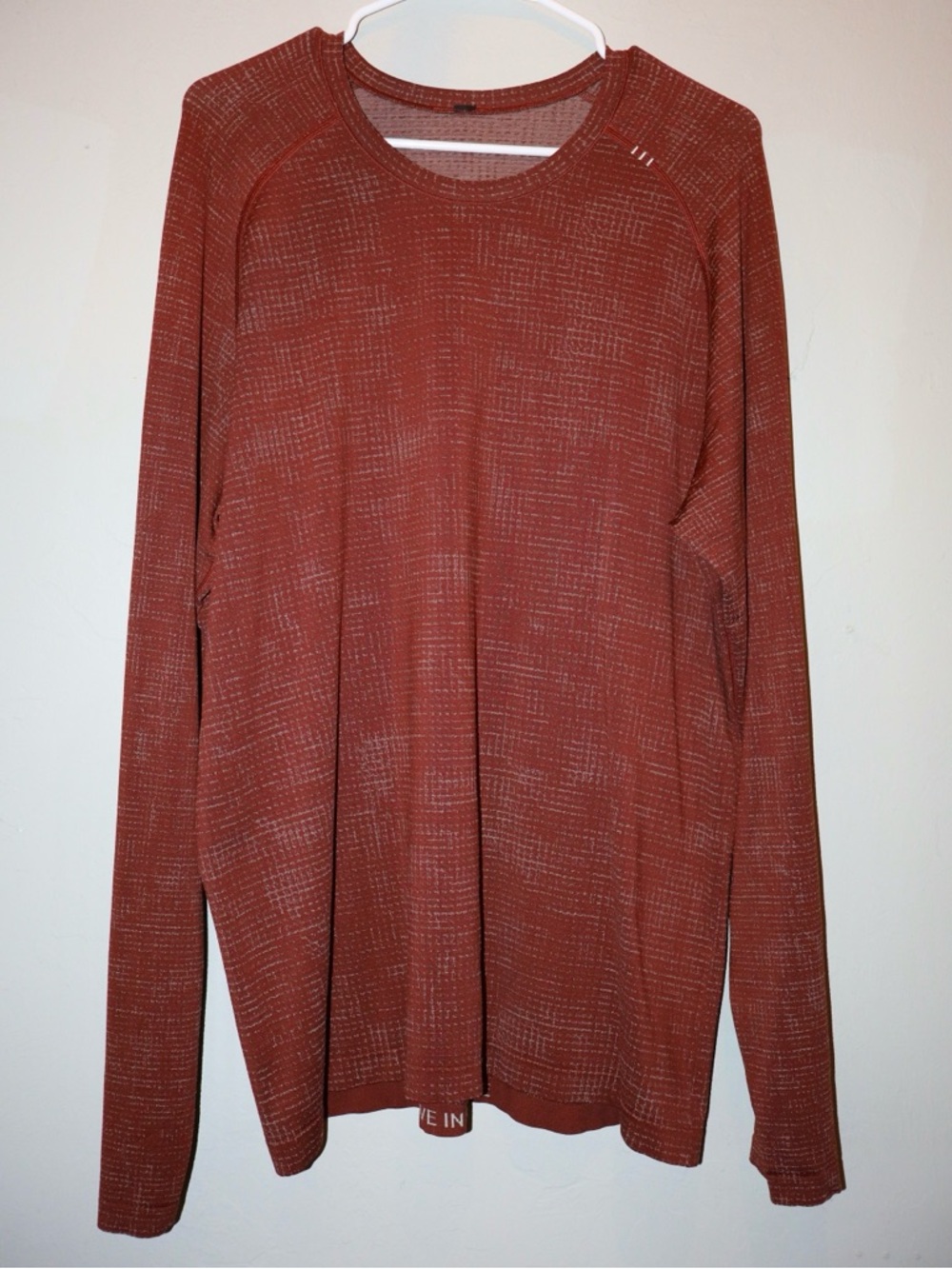 Lululemon Men's Long Sleeve Rust Crewneck Sweater